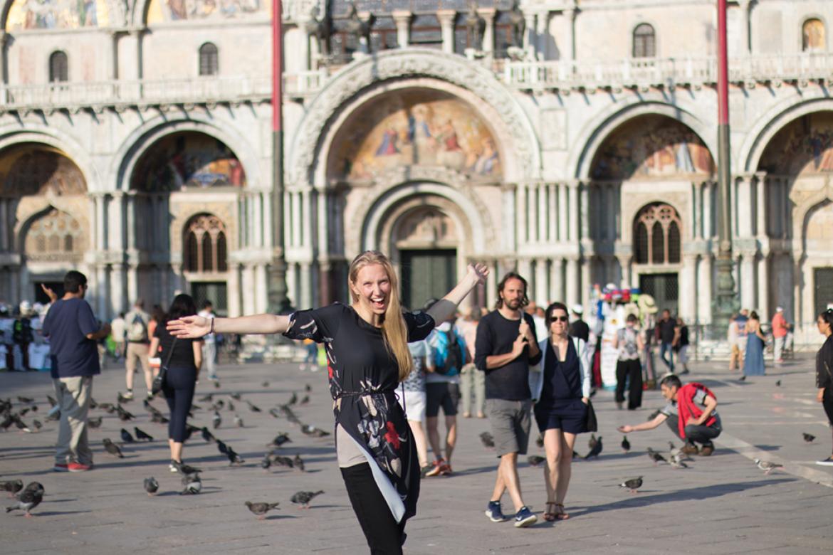 Elissa Doerksen in Florence Elissa Doerksen in Florence