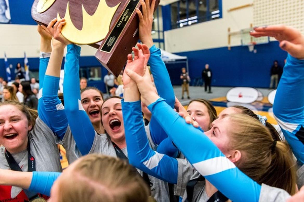 VIU Mariners Women's Volleyball team gold at nationals VIU Mariners Women's Volleyball team gold at nationals